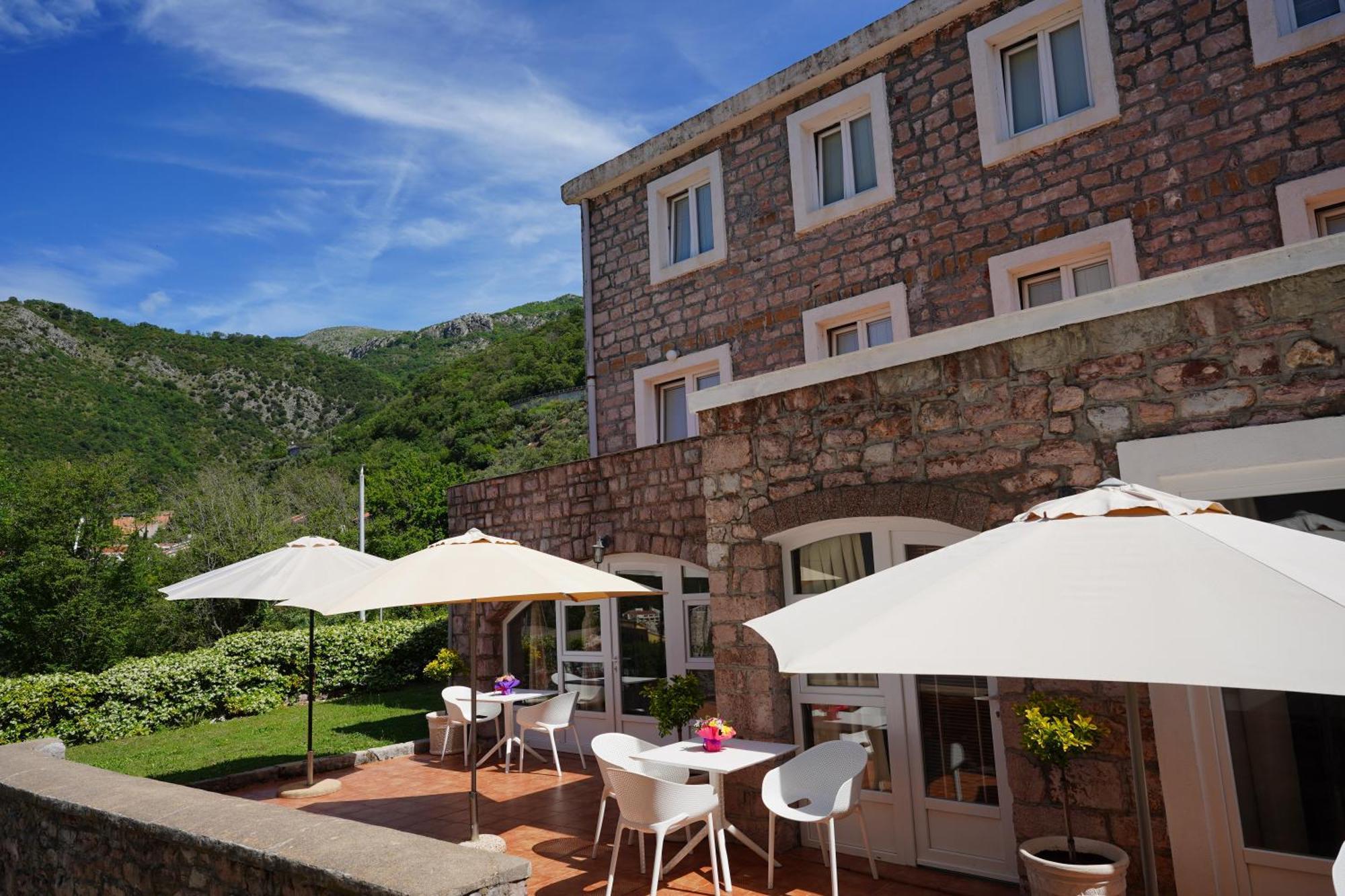 Apartments Pavlovic Petrovac Exteriér fotografie