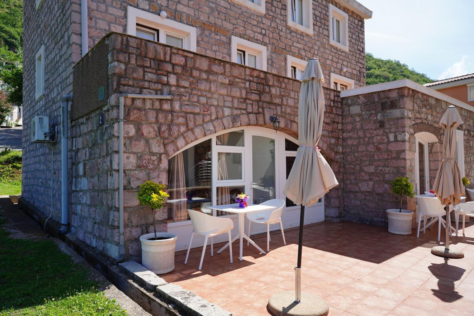 Apartments Pavlovic Petrovac Exteriér fotografie
