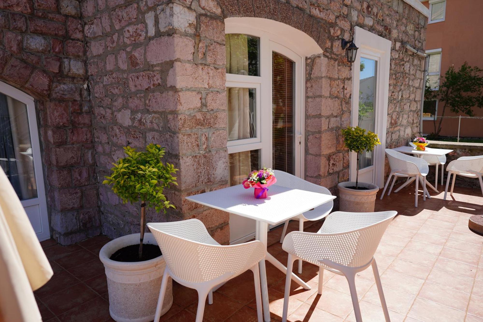 Apartments Pavlovic Petrovac Exteriér fotografie