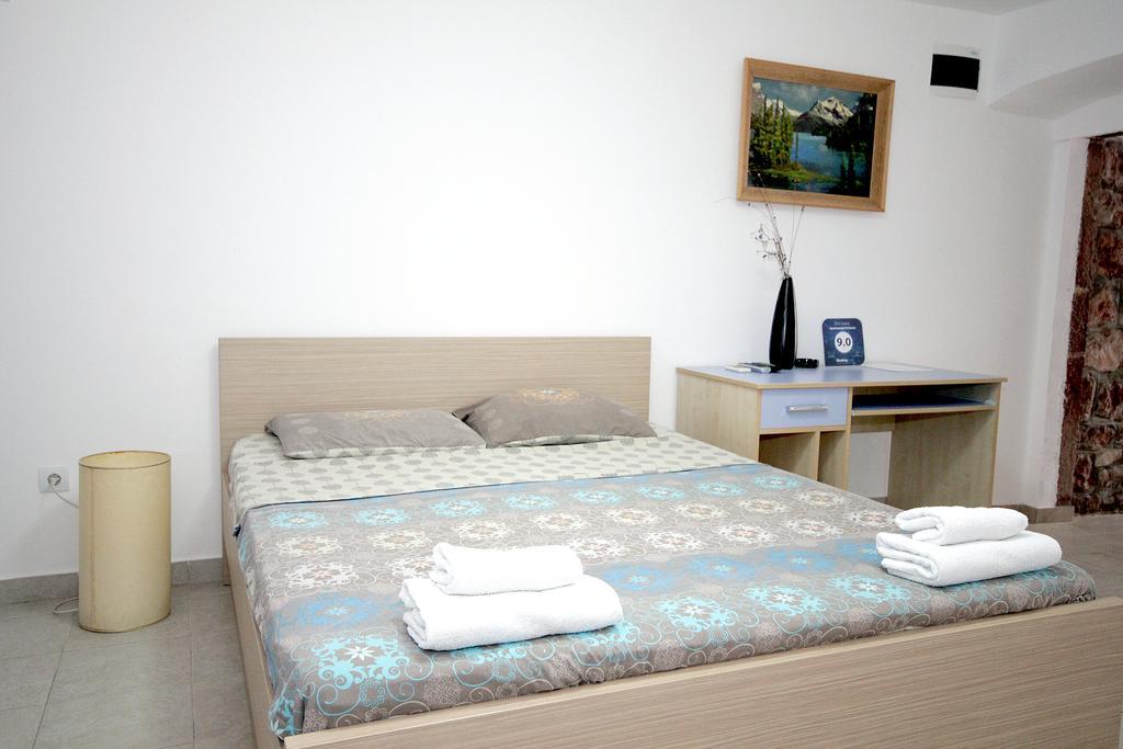 Apartments Pavlovic Petrovac Exteriér fotografie
